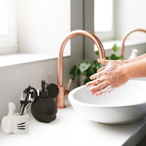 Jay Franco Disney Mickey Mouse 2-Piece Bath Set
