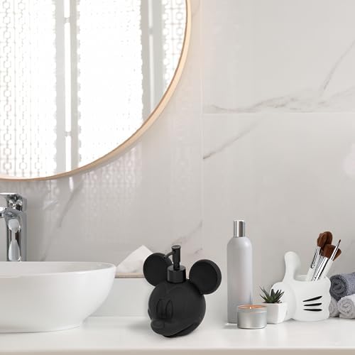 Jay Franco Disney Mickey Mouse 2-Piece Bath Set