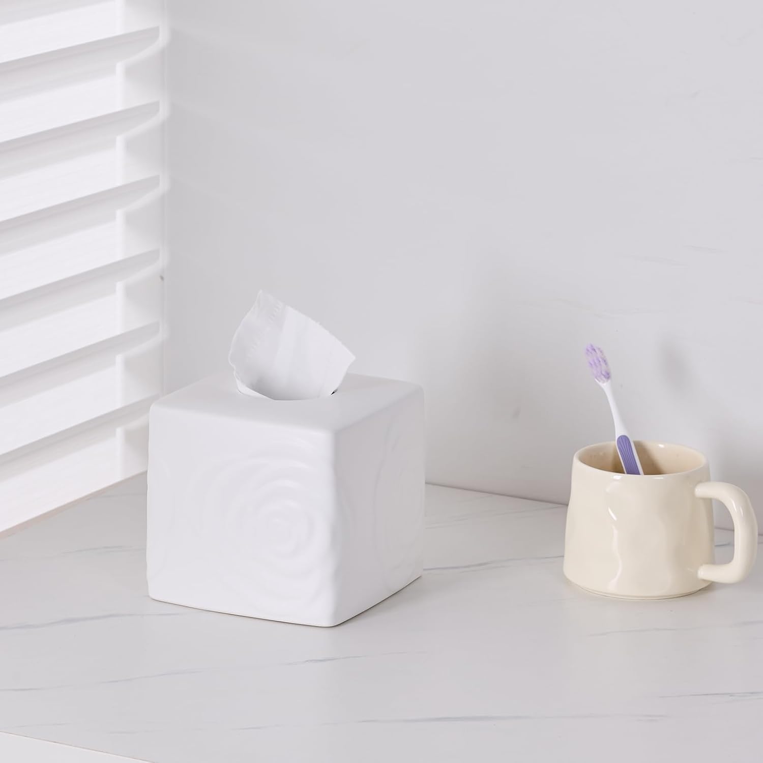 EtooCafe White Ceramic Rose Tissue Box Cover
