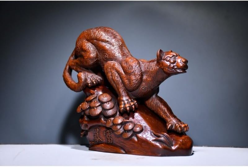 Handcrafted Boxwood Leopard Panther Statue Decor