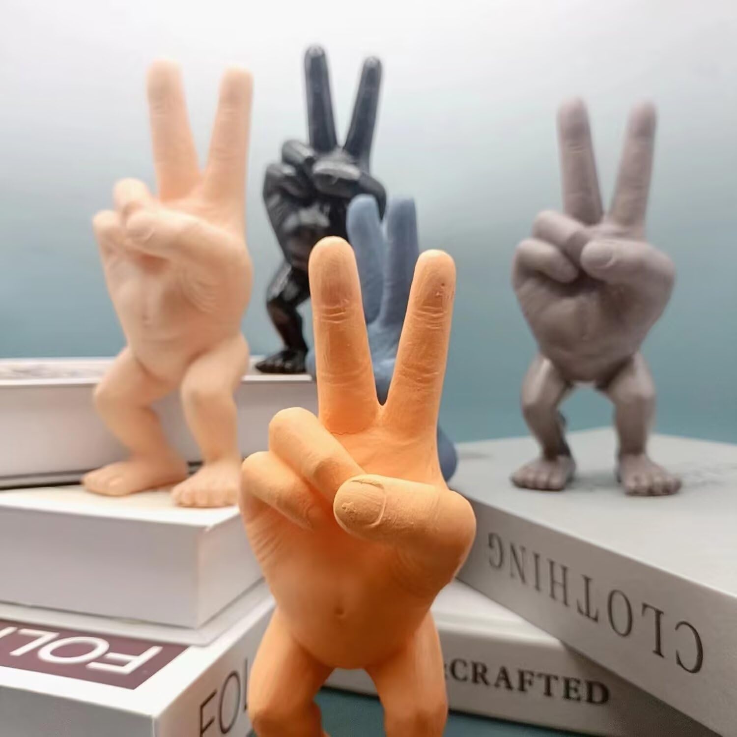 Scissor Hand Figure Statue 3D Resin Home Decor