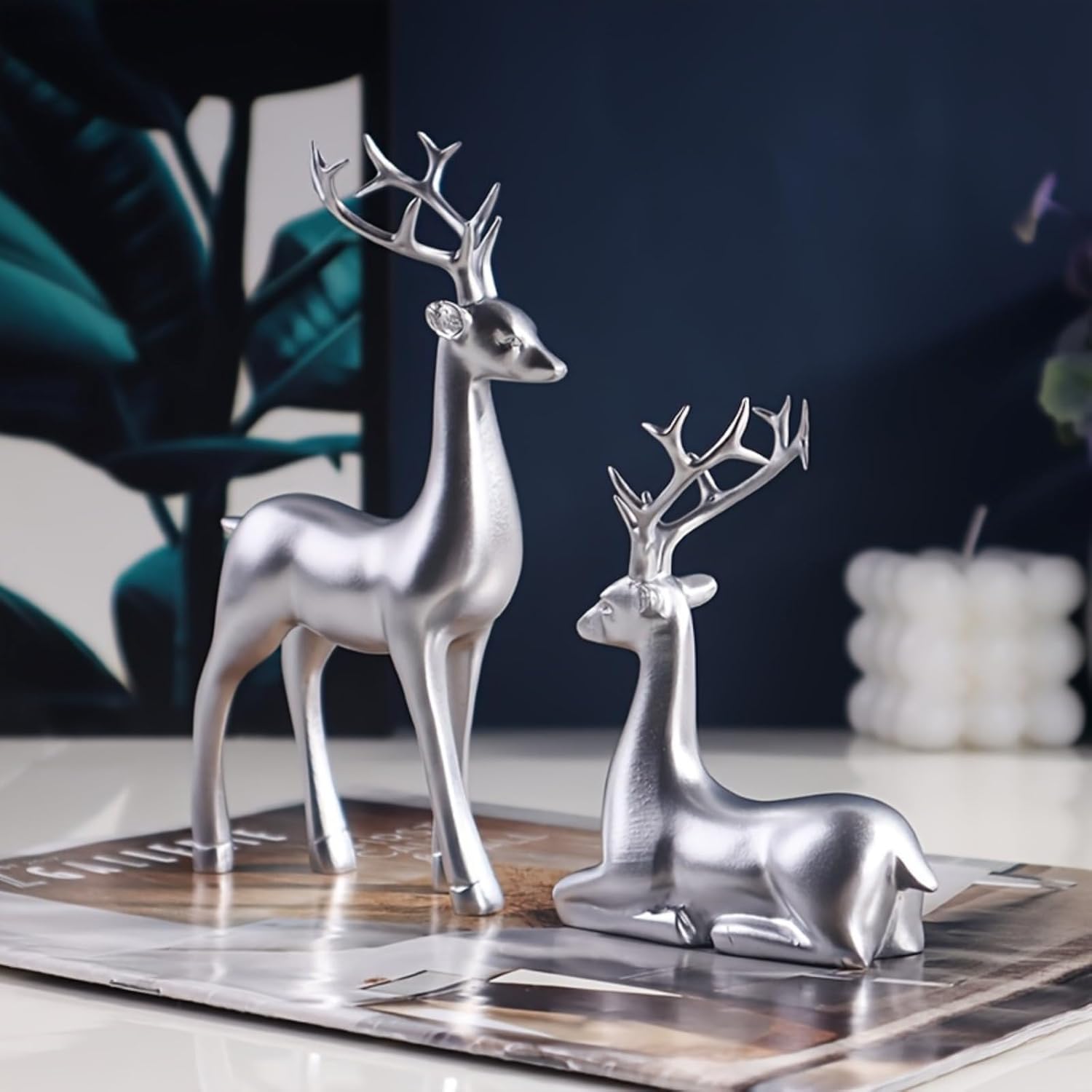 2-Piece Christmas Deer Ornament Resin Figurine