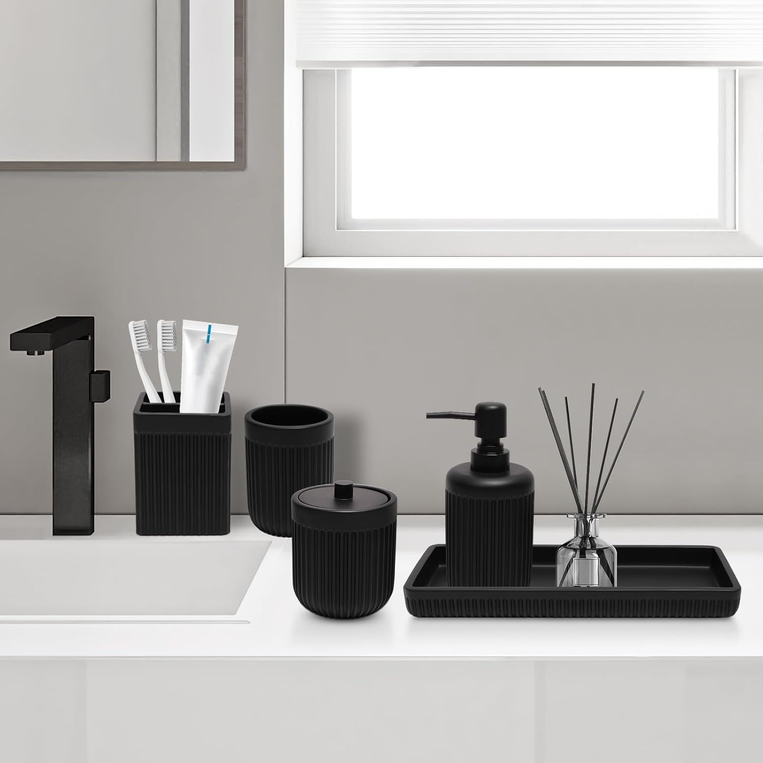 XLHOMO 5 Pc Resin Matte Black Bathroom Accessories Set