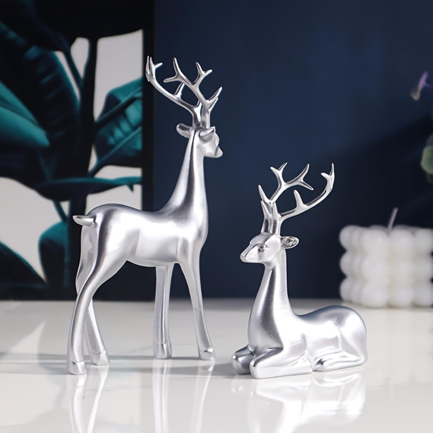 2-Piece Christmas Deer Ornament Resin Figurine