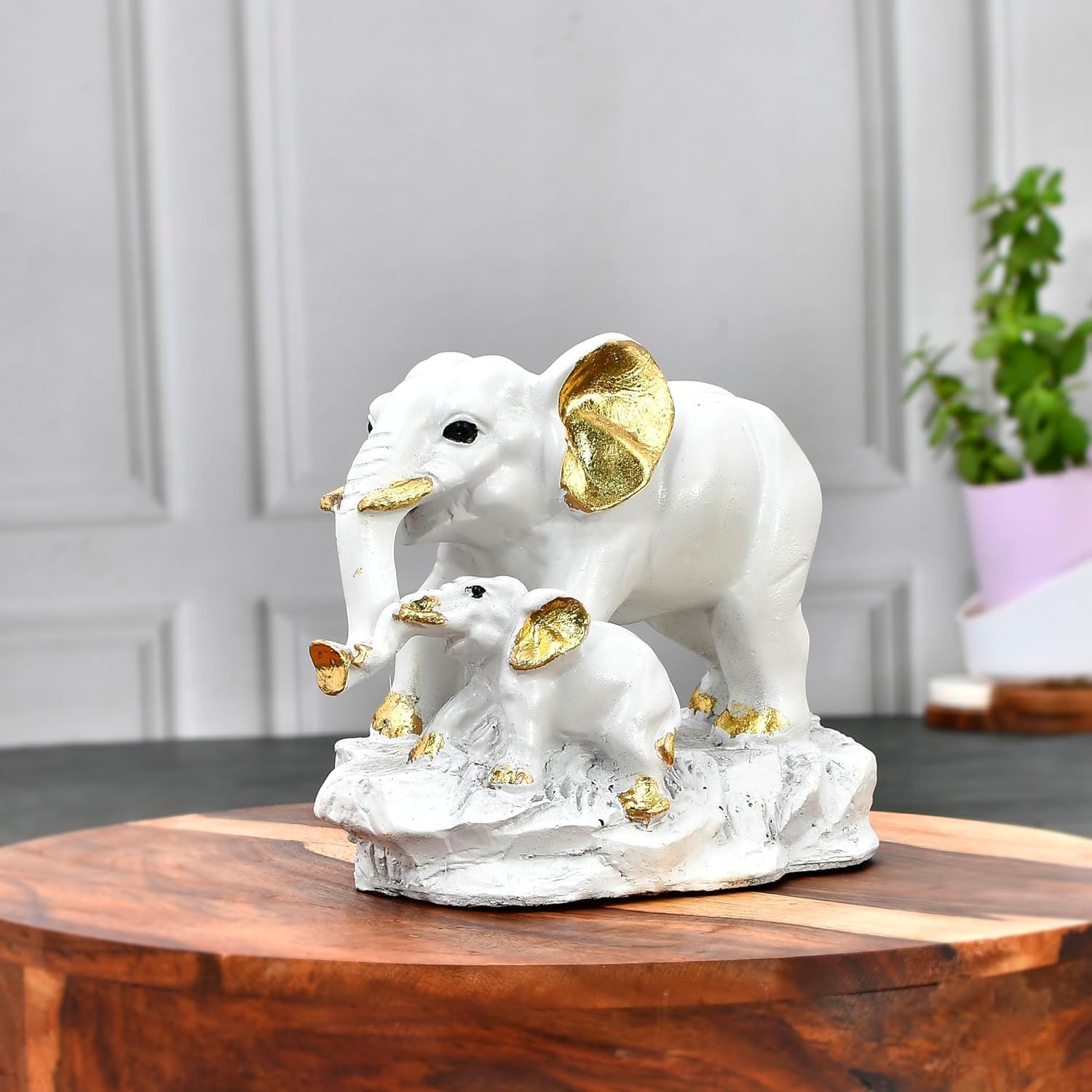 Small Elephant Family Grey Gold Resin Sculpture 1